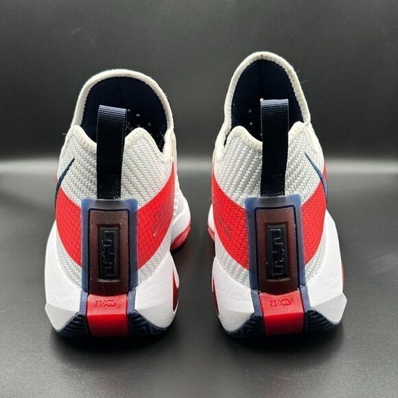 Nike LeBron Soldier 14 'USA' - Picture 5 of 11